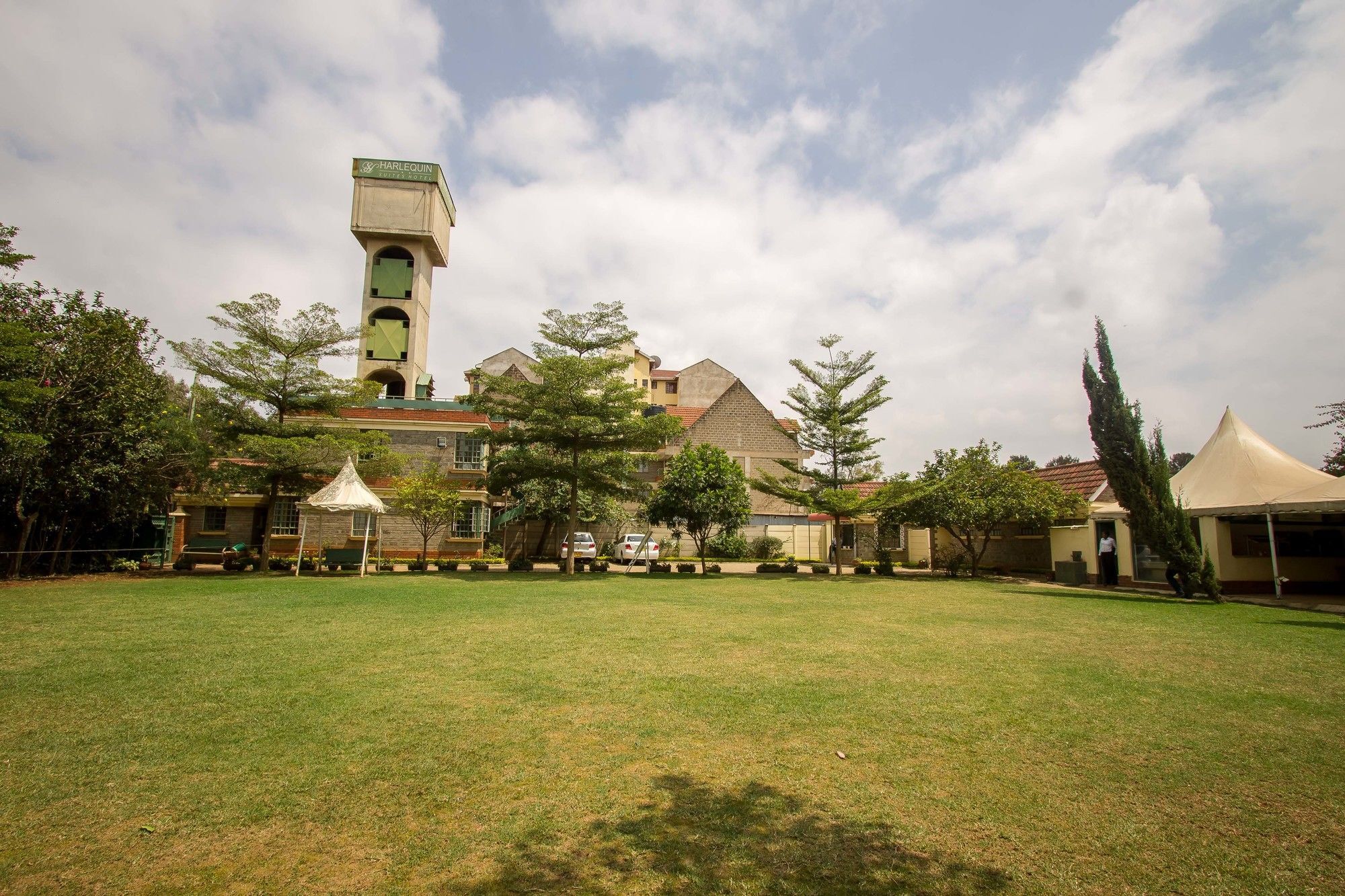 Harlequin Suites Hotel Nairobi Exterior photo