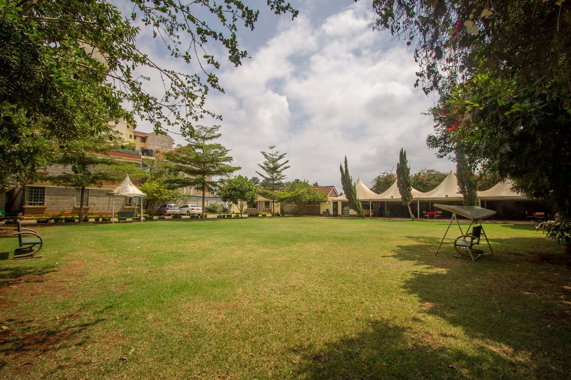 Harlequin Suites Hotel Nairobi Exterior photo